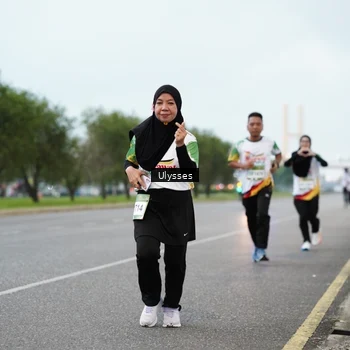 Runner Photo 7647529
