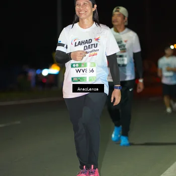 Runner Photo 7647537