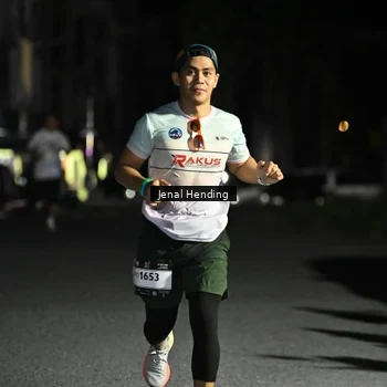 Runner Photo 7647544