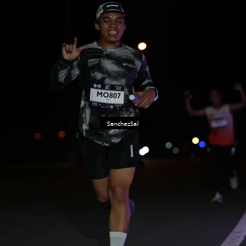 Runner Photo 7647549
