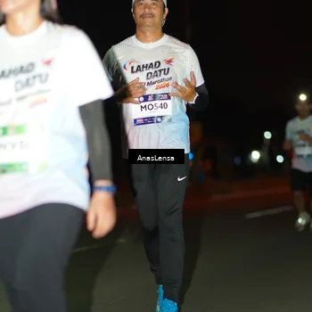 Runner Photo 7647553