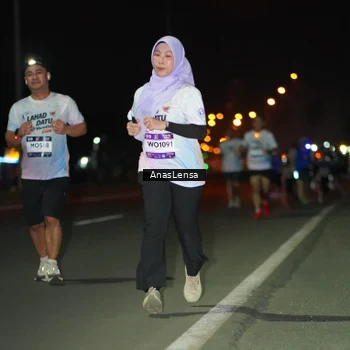 Runner Photo 7647558