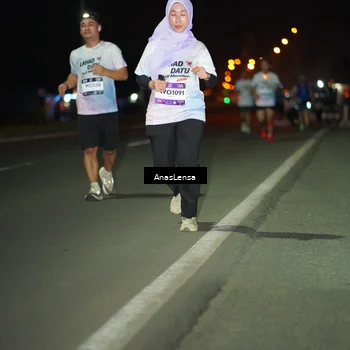 Runner Photo 7647563