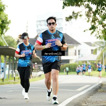 Runner Photo 7647569
