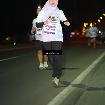 Runner Photo 7647572