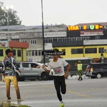 Runner Photo 7647584