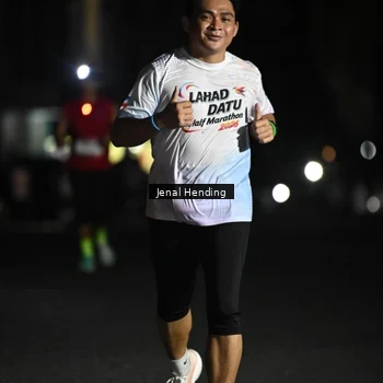 Runner Photo 7647585