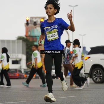 Runner Photo 7647600