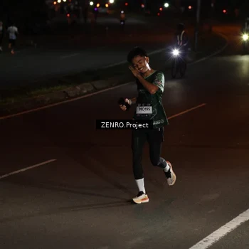 Runner Photo 7647625