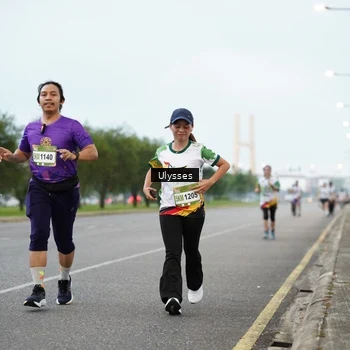 Runner Photo 7647638