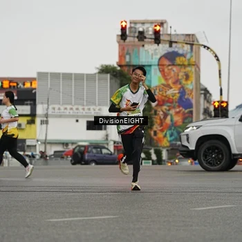Runner Photo 7647645