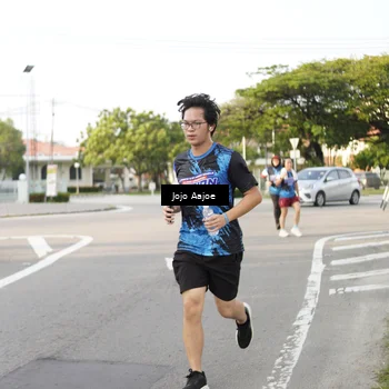 Runner Photo 7647648