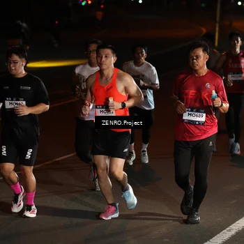 Runner Photo 7647655