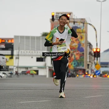 Runner Photo 7647656