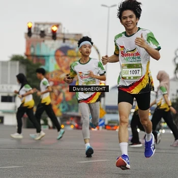 Runner Photo 7647662
