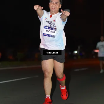 Runner Photo 7647688