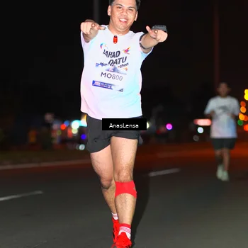 Runner Photo 7647689