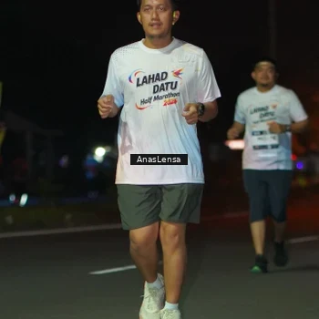 Runner Photo 7647702