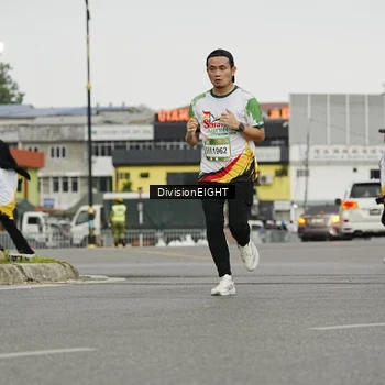 Runner Photo 7647709