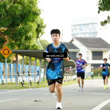 Runner Photo 7647710