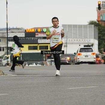 Runner Photo 7647711
