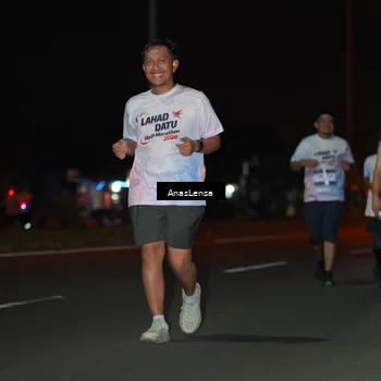 Runner Photo 7647785