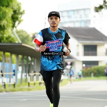 Runner Photo 7647788