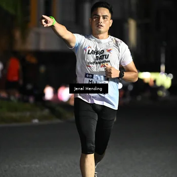 Runner Photo 7647809