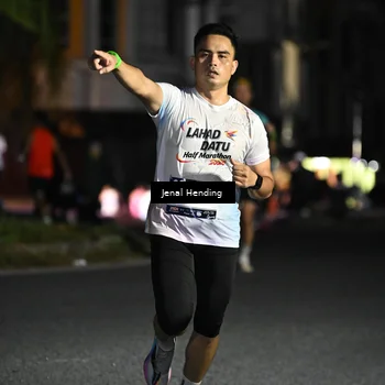 Runner Photo 7647811