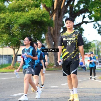 Runner Photo 7647815