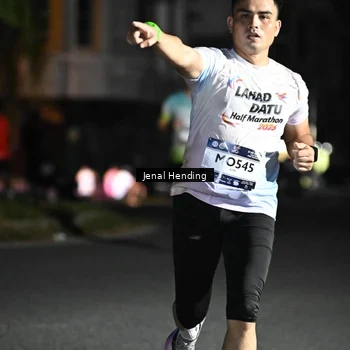 Runner Photo 7647825