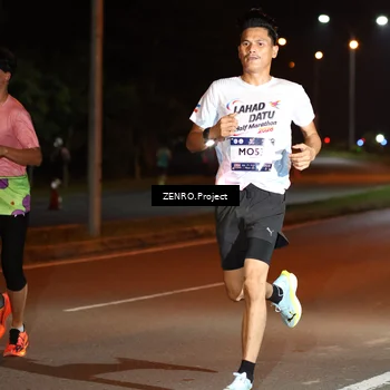 Runner Photo 7647826