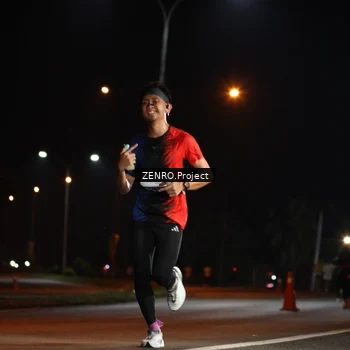 Runner Photo 7647836
