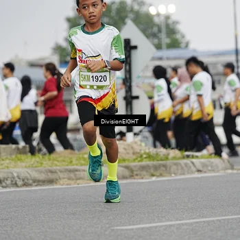 Runner Photo 7647840