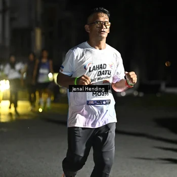 Runner Photo 7647845