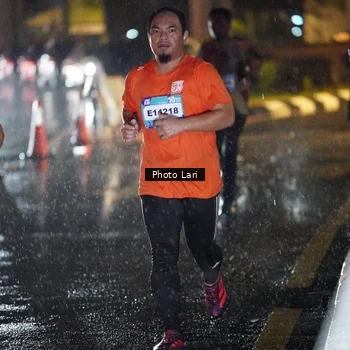 Runner Photo 7647847