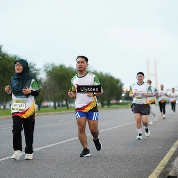 Runner Photo 7647855