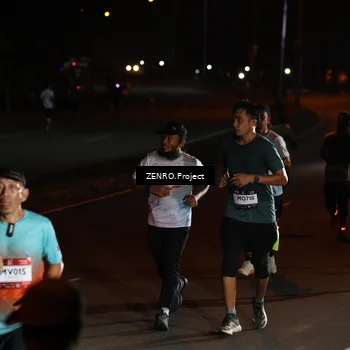 Runner Photo 7647859