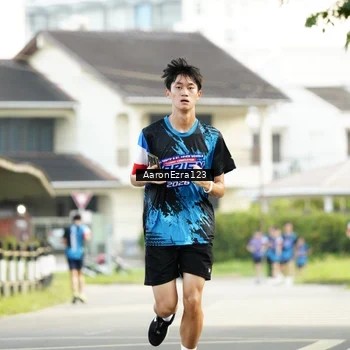 Runner Photo 7647862