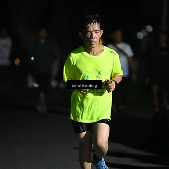 Runner Photo 7647887