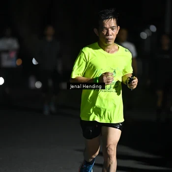 Runner Photo 7647890
