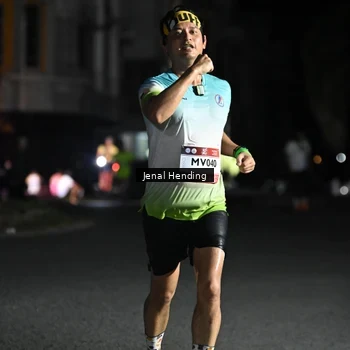 Runner Photo 7647910