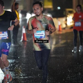 Runner Photo 7647916