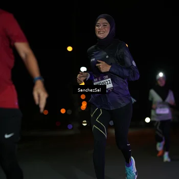 Runner Photo 7647921