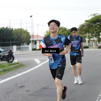 Runner Photo 7647944