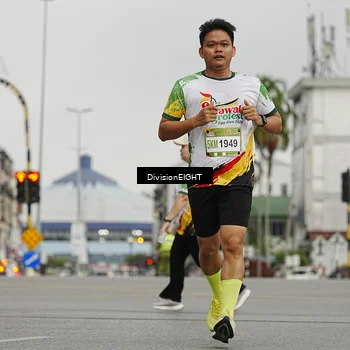 Runner Photo 7647946