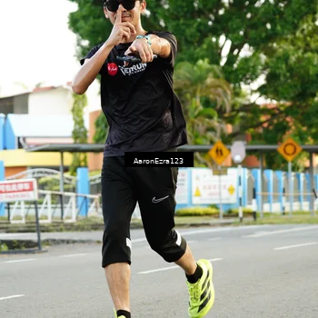 Runner Photo 7647958