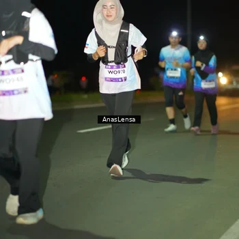 Runner Photo 7647963