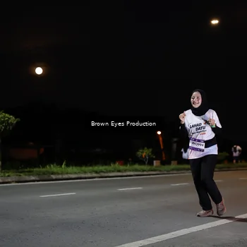 Runner Photo 7647965
