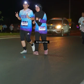 Runner Photo 7647972